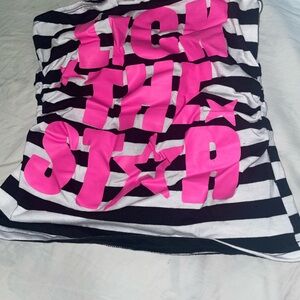 “Lick The Star”Striped Black and White Top with Pink Graphic💓💓